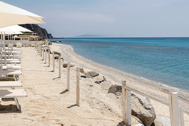 Midenza Seaside & Nature Retreat