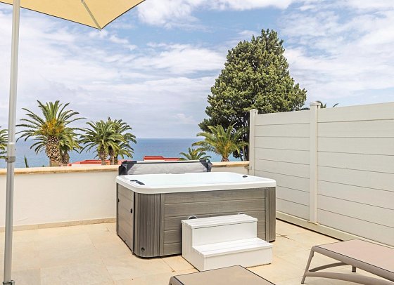 Aldiana Club Rocca Nettuno Calabria - Wohnbeispiel Doppelzimmer Superior Jacuzzi (Zimmercodierung DS3)
