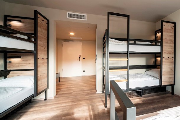 harry’s home Salzburg