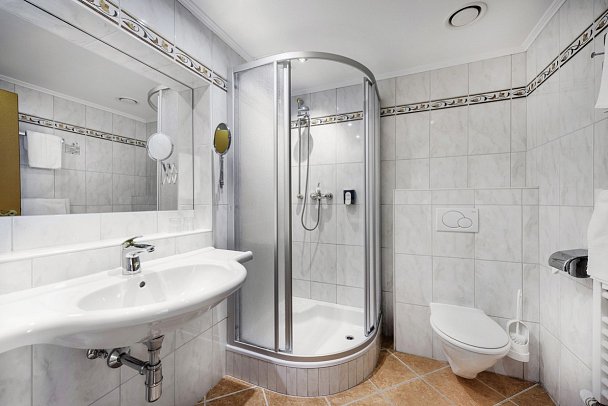 Johannesbad Hotel Palace - Beispiel Bad (Zimmercodierung FF1)