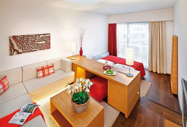 TAUERN SPA Zell am See - Kaprun - Wohnbeispiel Doppelzimmer Panorama Deluxe (Zimmercodierung DD1)