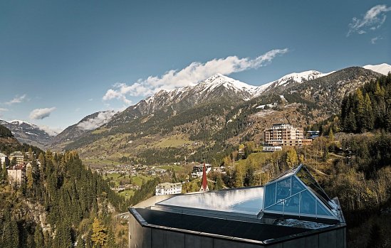 Urban Nature Bad Gastein – Badeschloss