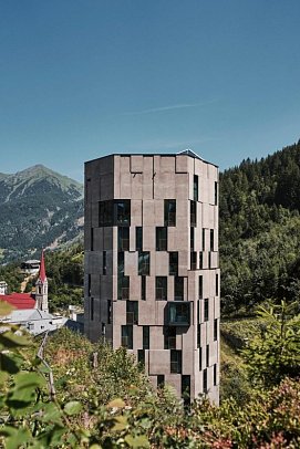 Urban Nature Bad Gastein – Badeschloss
