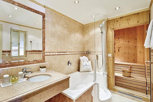 Grand Hotel Zell am See - Beispiel Bad Grand Suite Balkon See (Zimmercodierung WBI)