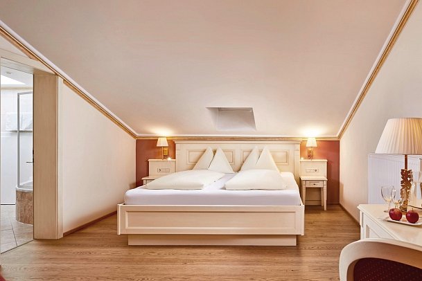 Grand Hotel Zell am See - Doppelzimmer Superior Balkon See (Zimmercodierung DS1)