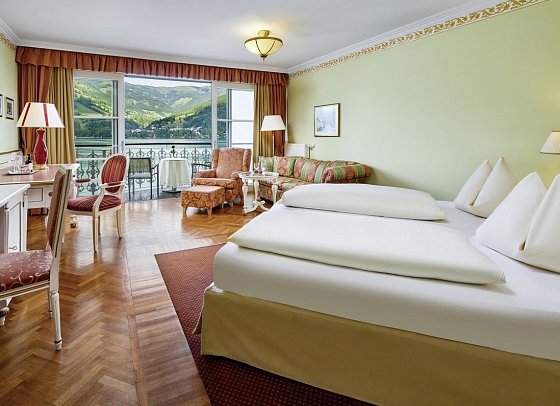 Grand Hotel Zell am See - Wohnbeispiel Wellness Doppelzimmer Deluxe Balkon See (Zimmercodierung DD1)