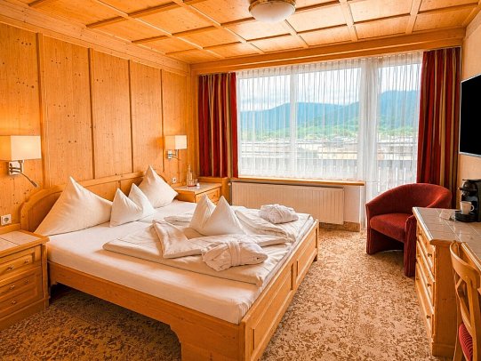 Latini - Wohnbeispiel Doppelzimmer Alpenrose (Zimmercodierung DG1)