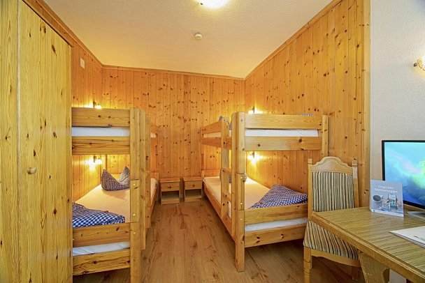 Berghotel Rudolfshütte - Wohnbeispiel Bergsteigerzimmer (Zimmercodierung DB1)