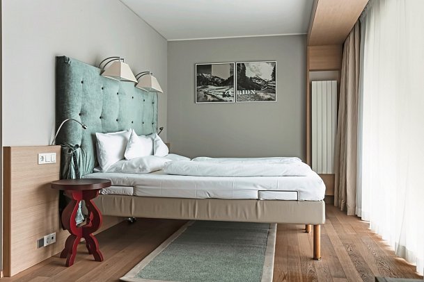 aja Bergresort Werfenweng Hotel - Wohnbeispiel Doppelzimmer Bergseite (Zimmercodierungen DB1 & EC1)