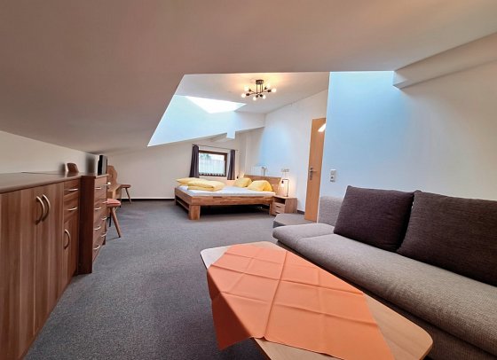 Hotel Wasserfall - Wohnbeispiel Familienzimmer (Zimmercodierung FB1)