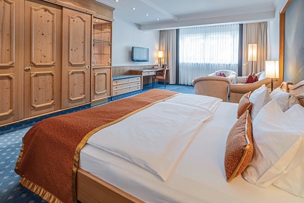 EUROPÄISCHER HOF Bad Gastein - Wohnbeispiel Doppelzimmer Panorama, ohne Balkon (Zimmercodierung DB3)