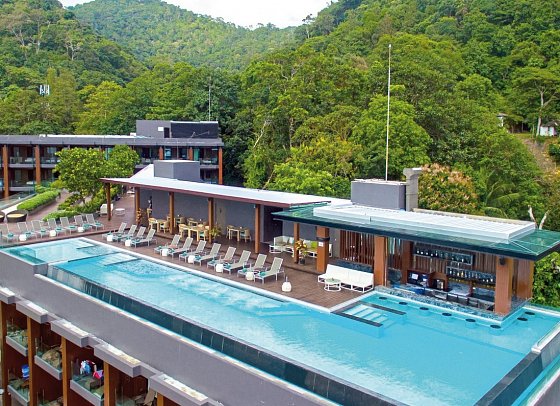 KC Grande Resort & Spa - Rooftop Swimming Pool