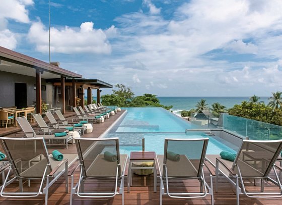 KC Grande Resort & Spa - Rooftop Swimming Pool