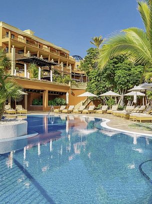 1881 Tenerife Madrigueras Golf Hotel