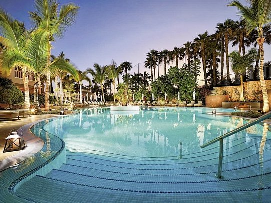 1881 Tenerife Madrigueras Golf Hotel