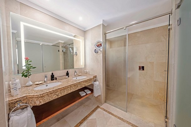 Hotel Botánico & The Oriental Spa Garden - Wohnbeispiel Juniorsuite Ambassador Superior Teideblick (Zimmercodierungen JX1 & JX2)