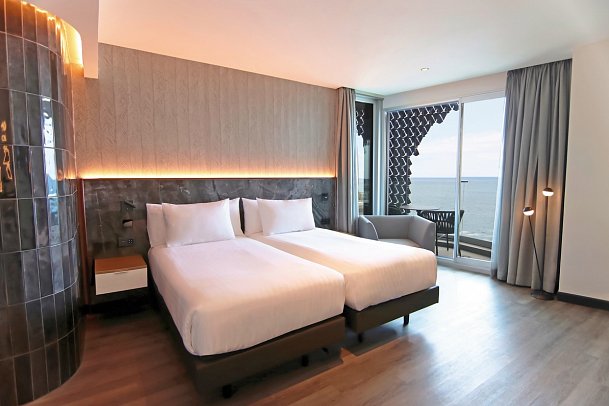 Silken Saaj Maar - Wohnbeispiel Doppelzimmer Deluxe Meerblick (Zimmercodierung DDM)