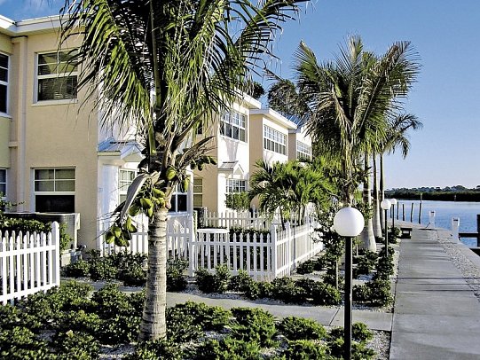 Barefoot Beach Condo Apartments