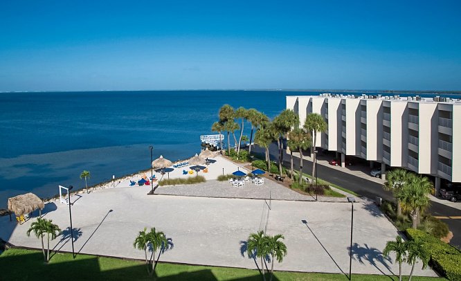 Sailport Waterfront Suites