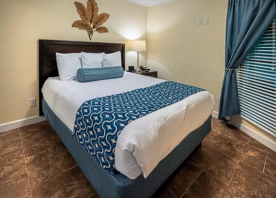 Sailport Waterfront Suites