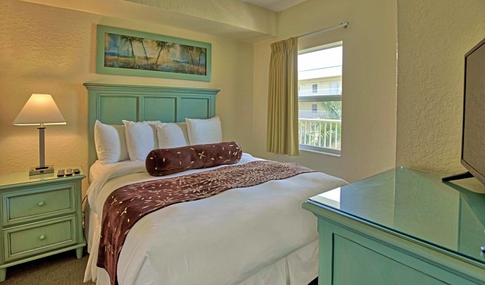 Sunset Vista Two bedroom Beachfront Suites Apartments - Wohnbeispiel