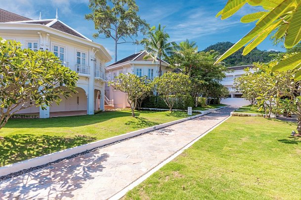 Outrigger Koh Samui Beach Resort