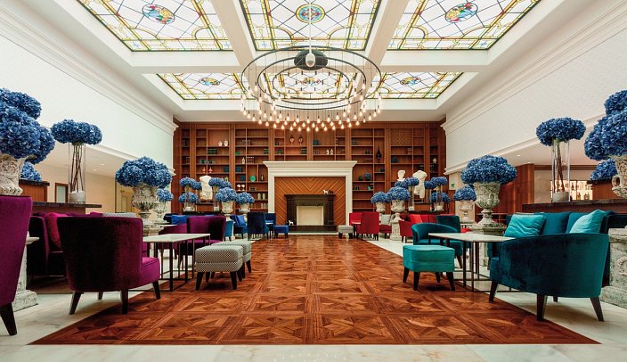 Astor Garden Hotel