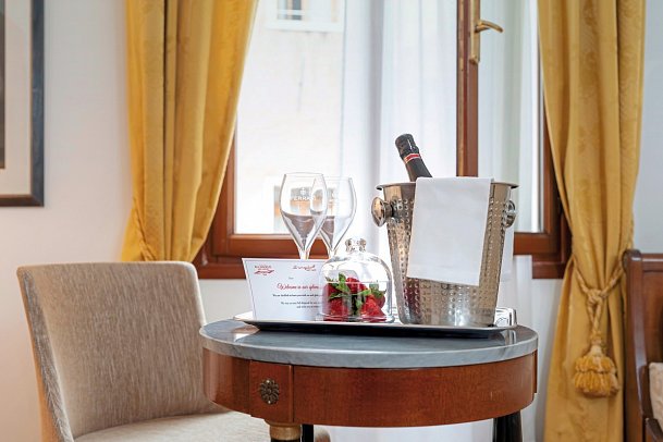 All’Angelo Art Hotel - Wohnbeispiel Juniorsuite (Zimmercodierung JB1)