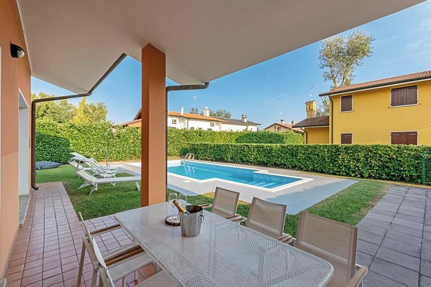 Ferieninsel Albarella - Hausbeispiel Holiday Home Pool (Zimmercodierung HB3)