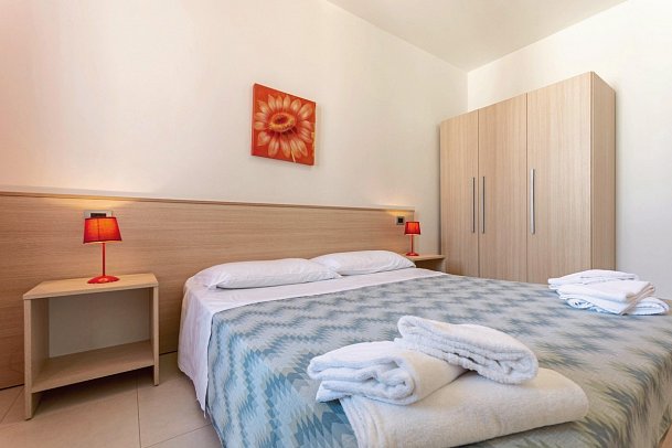 Ferieninsel Albarella - Wohnbeispiel S3M_2-Schlafzimmer-App. (Zimmercodierung OB2)