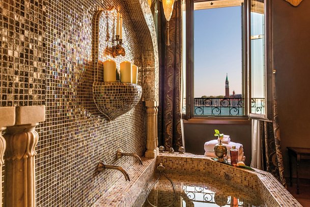 Hotel Metropole - Wohnbeispiel Exclusive Suite Kanalblick (Zimmercodierung WB1)