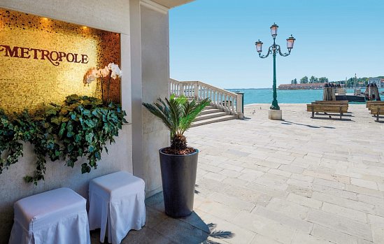 Hotel Metropole