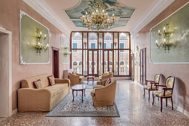 Hotel Pausania