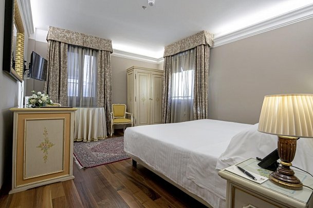 Albergo Cavalletto e Doge Orseolo - Wohnbeispiel Doppelzimmer Klassik (Zimmercodierung DB1)