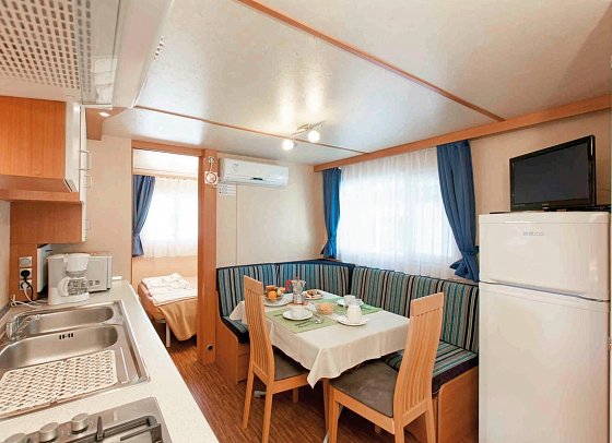 Vela Blu Camping Village - Wohnbeispiel Mobilheim Torcello Plus Gold Holiday (Zimmercodierungen CB2 & CB1)