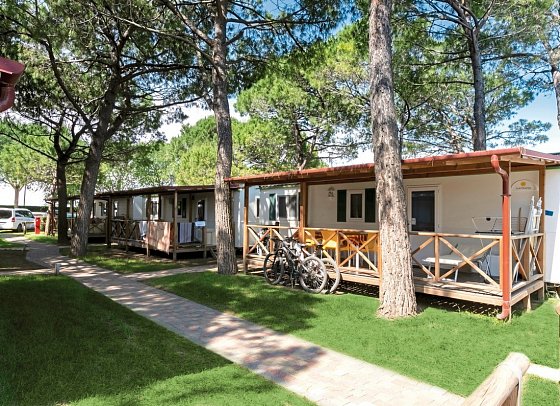 Vela Blu Camping Village - Wohnbeispiel Mobilheim (Zimmercodierungen CB1 & CB2)
