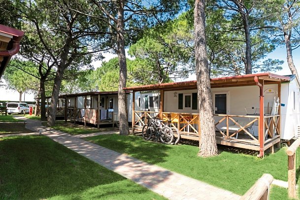 Vela Blu Camping Village - Wohnbeispiel Mobilheim (Zimmercodierungen CB1 & CB2)
