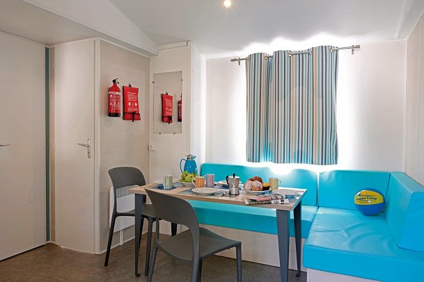 Villaggio San Francesco (by Happy Camp) - Wohnbeispiel Mobilheim Happy Premium (Zimmercodierung CM1)