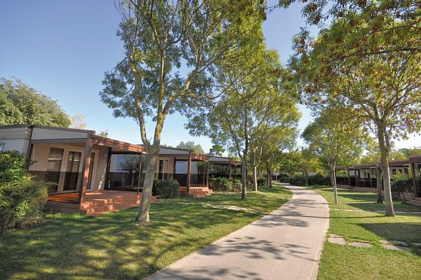 Villaggio Europa - Wohnbeispiel Chalet Sand (Zimmercodierung AX3)