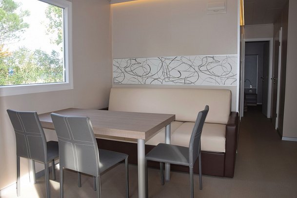 Villaggio Europa - Wohnbeispiel Chalet Sand (Zimmercodierung AX3)