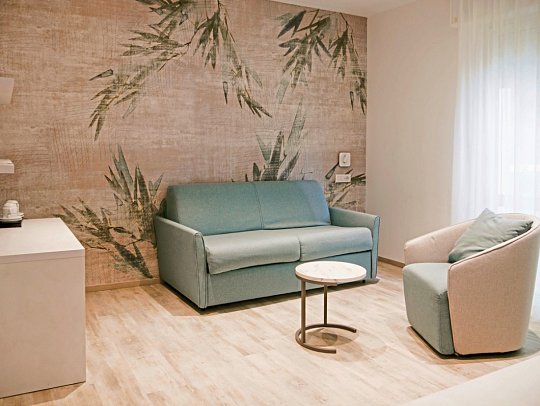 Bristol - Wohnbeispiel Juniorsuite (Zimmercodierung J9M)