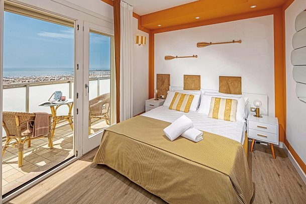 Karinzia - Wohnbeispiel Doppelzimmer Meerblick (Zimmercodierung DBM)