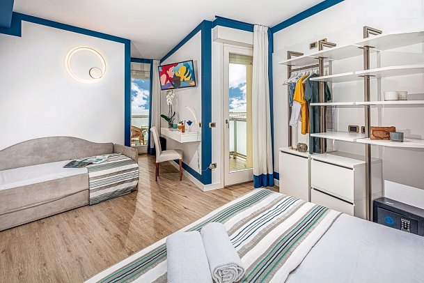 Karinzia - Wohnbeispiel Vierbettzimmer Meerblick (Zimmercodierung RBM)