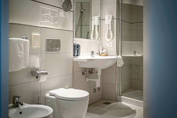 Garden Sea - Beispiel Bad Juniorsuite (Zimmercodierung JB1)