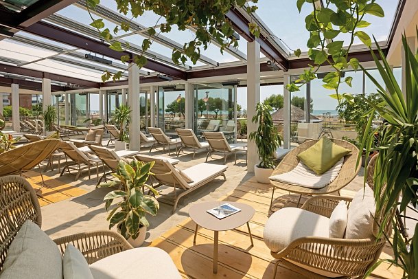 Savoy Beach Hotel & Thermal SPA