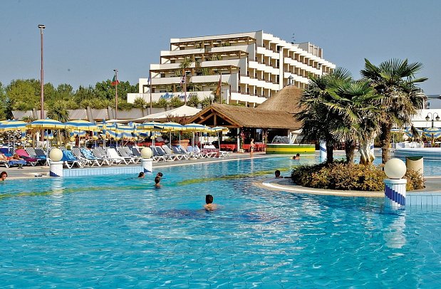 Savoy Beach Hotel & Thermal SPA