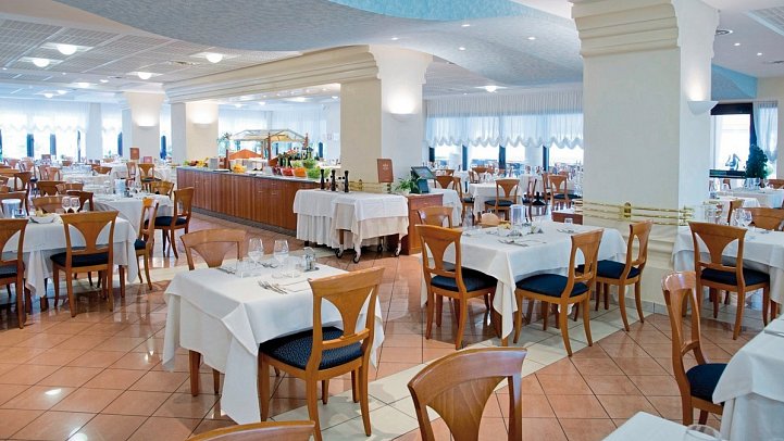 Savoy Beach Hotel & Thermal SPA