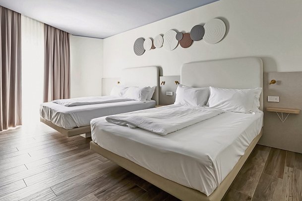 Mediterranee Family & Spa Hotel - Wohnbeispiel Juniorsuite Deluxe (Zimmercodierung JD1)