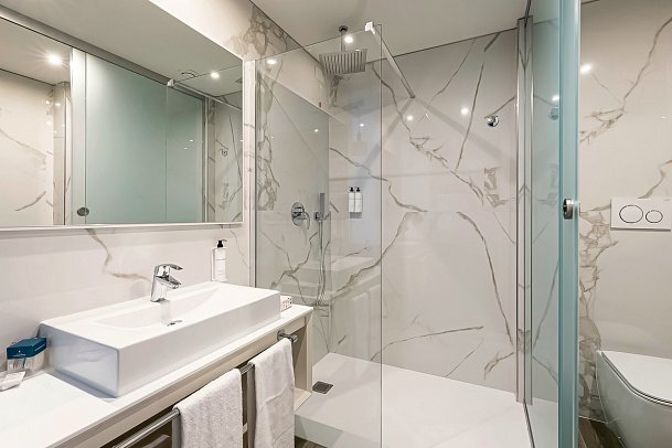 Mediterranee Family & Spa Hotel - Beispiel Bad (Zimmercodierung JD1)