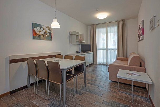Aparthotel Holiday - Wohnbeispiel Classic Suite (Zimmercodierung AB1)